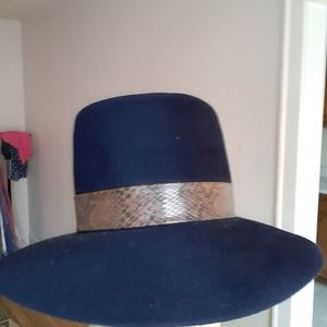Vintage hat navy felt